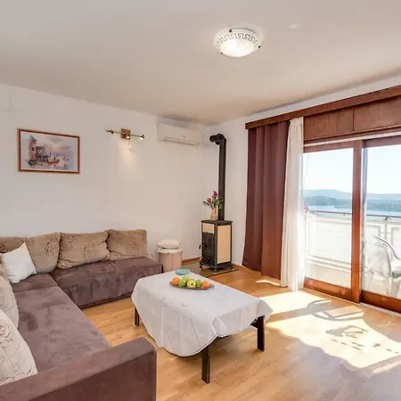 Lara Apartment Šibenik Exterior foto
