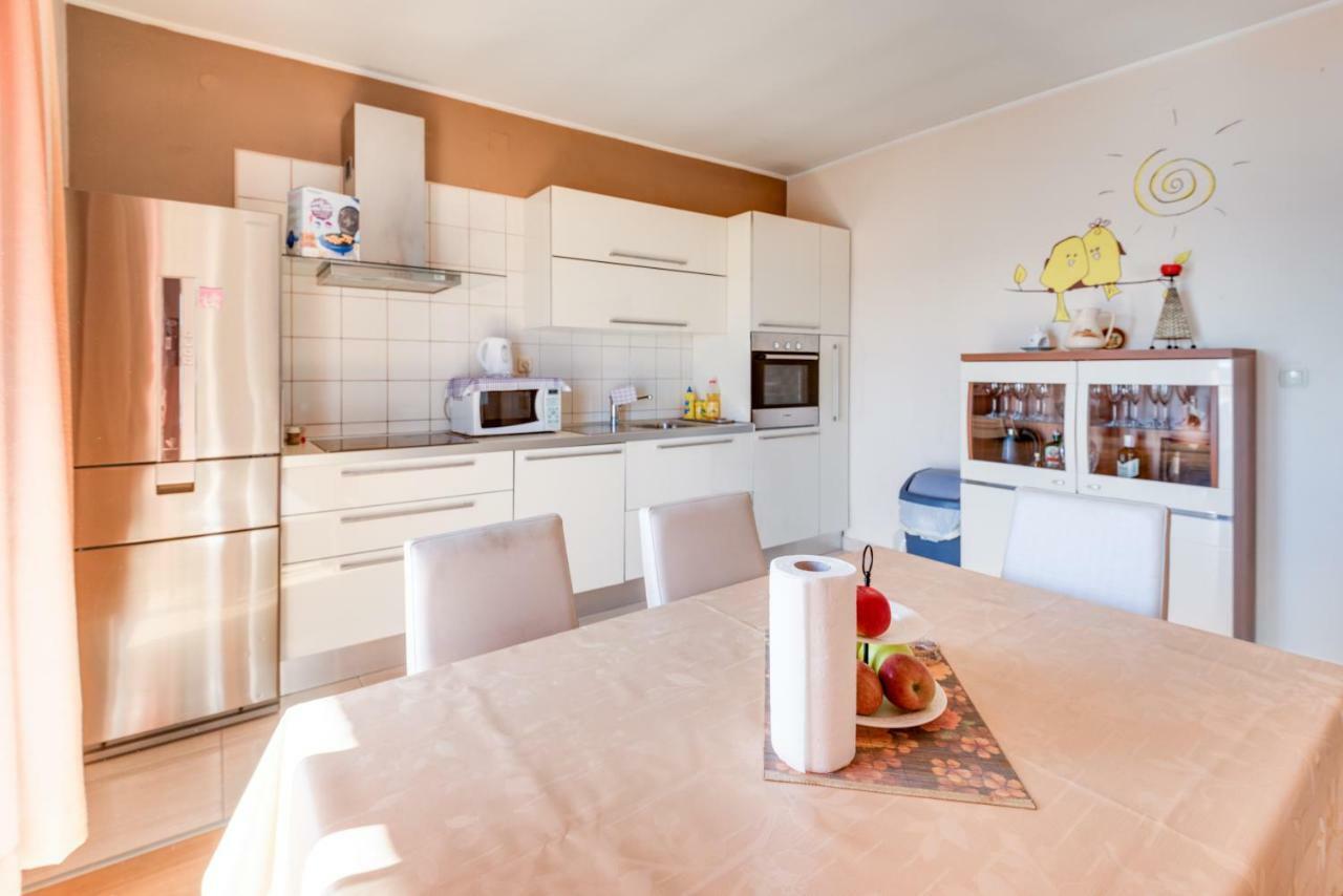 Apartment Lara